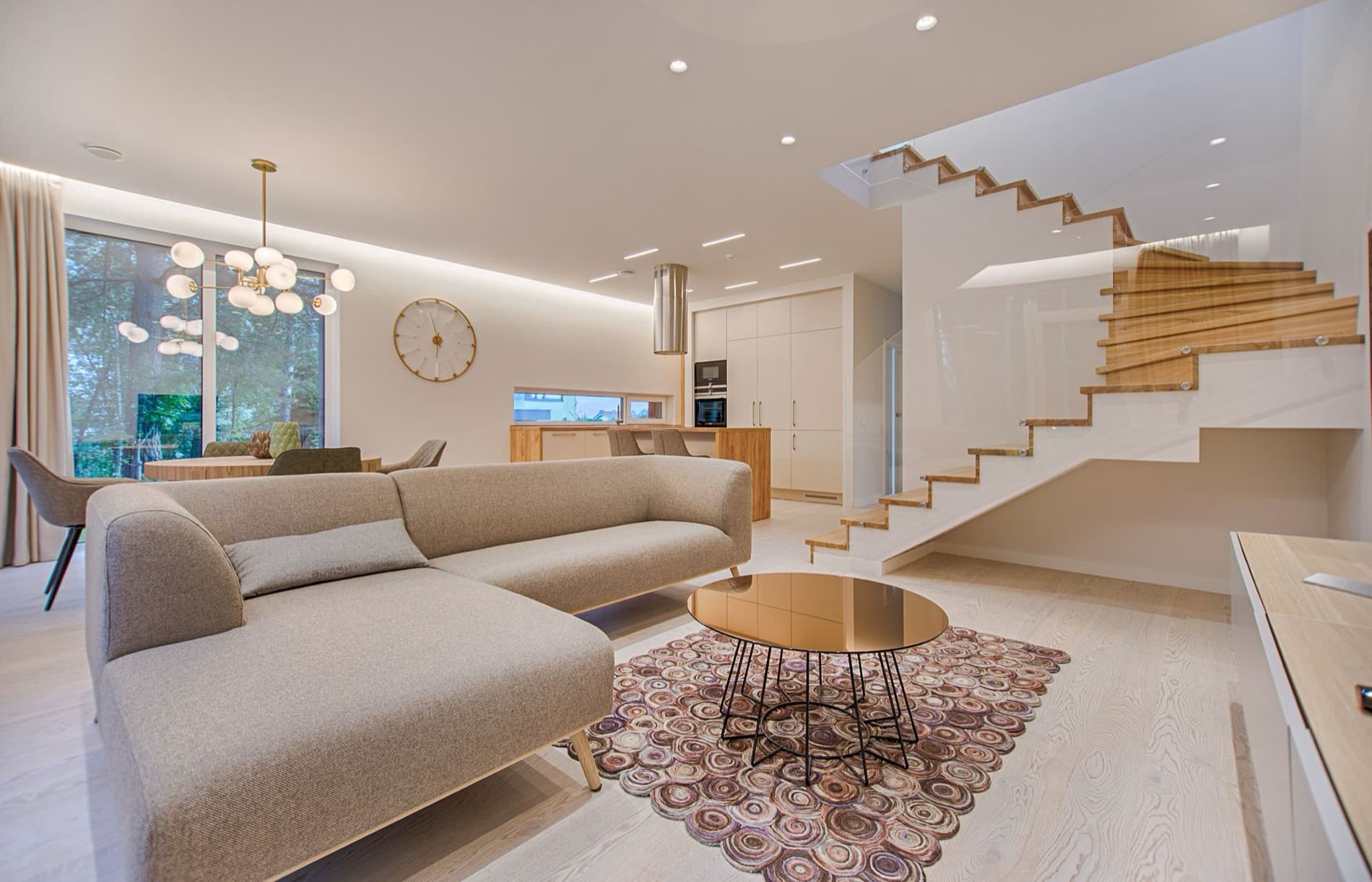 Bosphorus-Front Residence